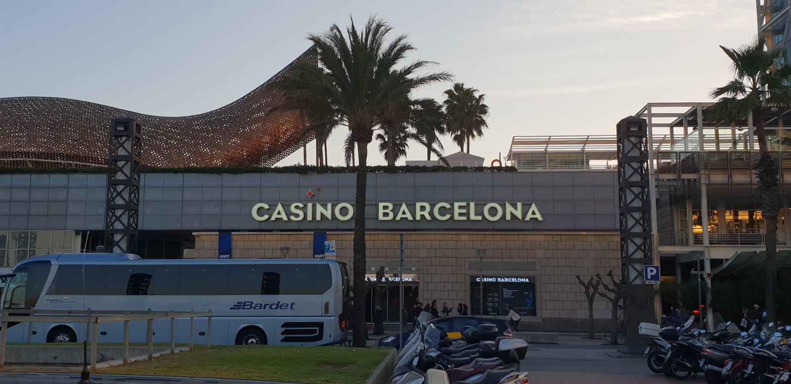 WPT Barcelona:  Team ONK Poker in vliegtuig vol pokerspelers naar Barcelona